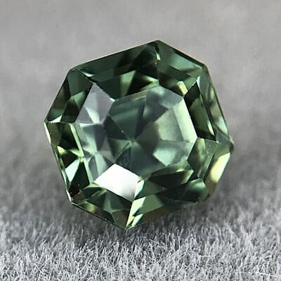 0.86ct Octagon Step Cut Sapphire 0.86ct Octagon Step Cut Sapphire