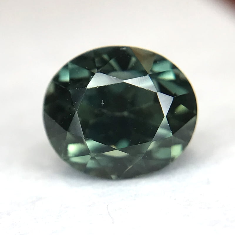 0.98ct Oval Brilliant Cut Sapphire 0.98ct Oval Brilliant Cut Sapphire
