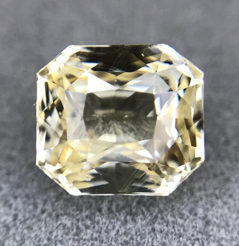 2.06ct Radiant Brilliant Cut Sapphire 2.06ct Radiant Brilliant Cut Sapphire
