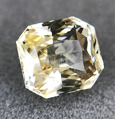 2.06ct Radiant Brilliant Cut Sapphire 2.06ct Radiant Brilliant Cut Sapphire