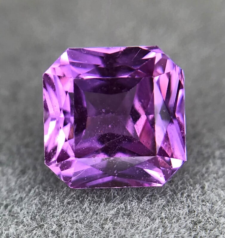 1.15ct Radiant Brilliant Cut Sapphire 1.15ct Radiant Brilliant Cut Sapphire