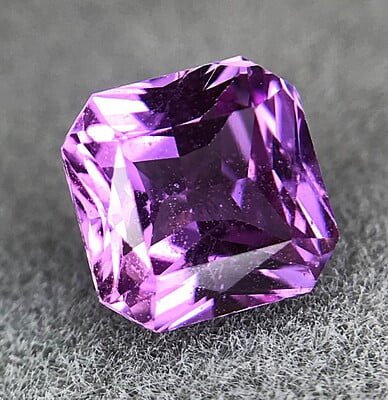 1.15ct Radiant Brilliant Cut Sapphire 1.15ct Radiant Brilliant Cut Sapphire
