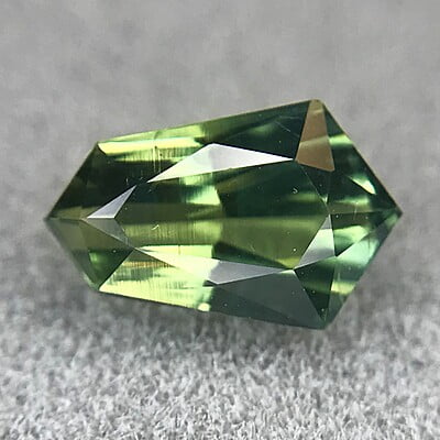 1.03ct Shield Brilliant Cut Sapphire 1.03ct Shield Brilliant Cut Sapphire