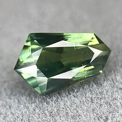 1.03ct Shield Brilliant Cut Sapphire 1.03ct Shield Brilliant Cut Sapphire