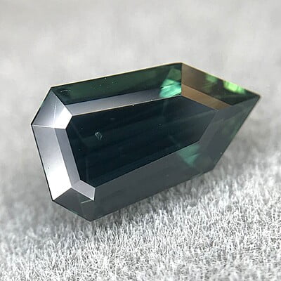 1.22ct Fancy Step Cut Sapphire 1.22ct Fancy Step Cut Sapphire