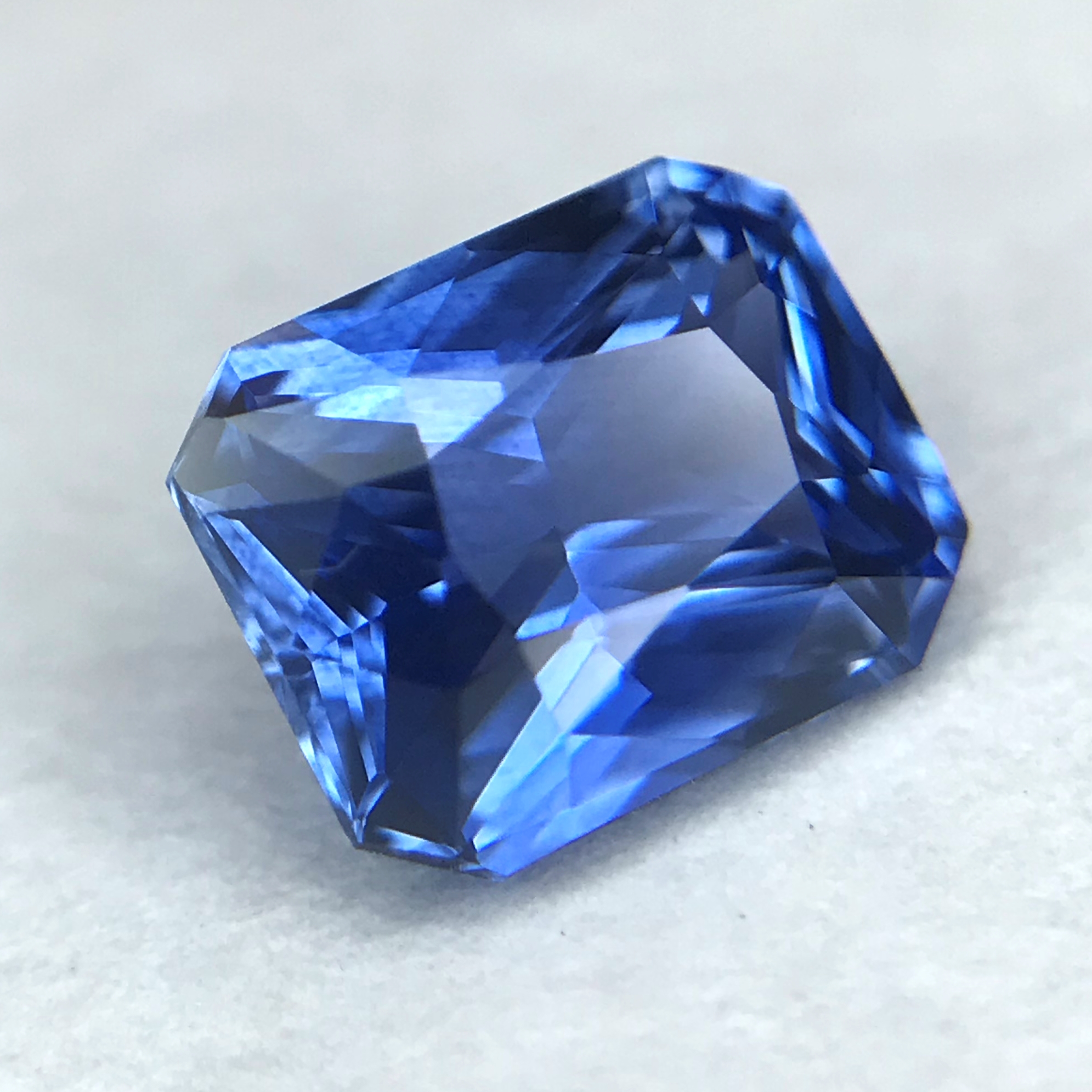 1.08ct Radiant Brilliant Cut Sapphire 1.08ct Radiant Brilliant Cut Sapphire