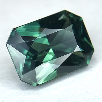 2.05ct Radiant Brilliant Cut Sapphire 2.05ct Radiant Brilliant Cut Sapphire