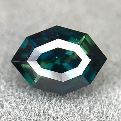0.73ct Fancy Step Cut Sapphire 0.73ct Fancy Step Cut Sapphire