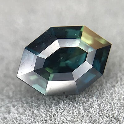 0.73ct Fancy Step Cut Sapphire 0.73ct Fancy Step Cut Sapphire