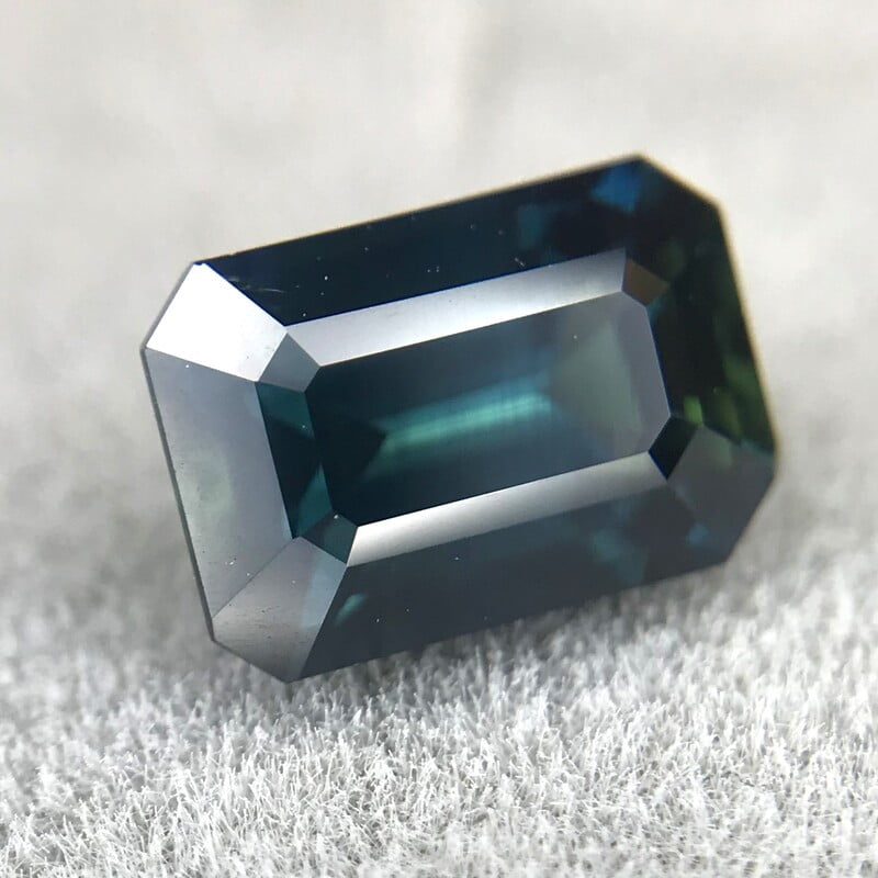 1.11ct Octagon Step Cut Sapphire 1.11ct Octagon Step Cut Sapphire
