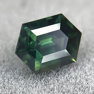 0.84ct Hexagon Step Cut Sapphire 0.84ct Hexagon Step Cut Sapphire