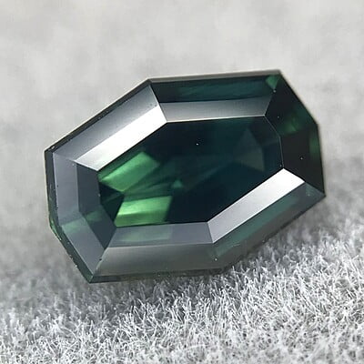 0.69ct Fancy Step Cut Sapphire 0.69ct Fancy Step Cut Sapphire