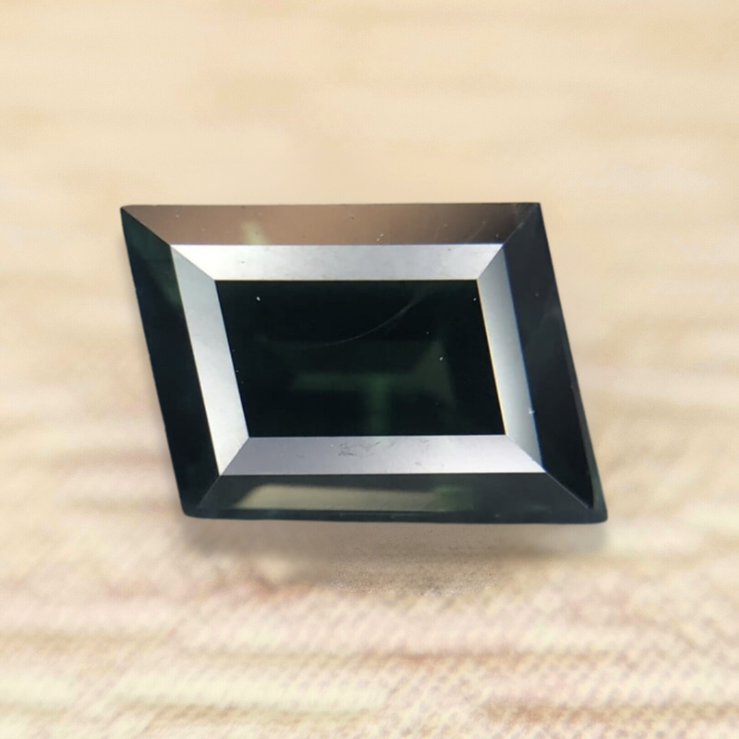 0.81ct Fancy Step Cut Sapphire 0.81ct Fancy Step Cut Sapphire