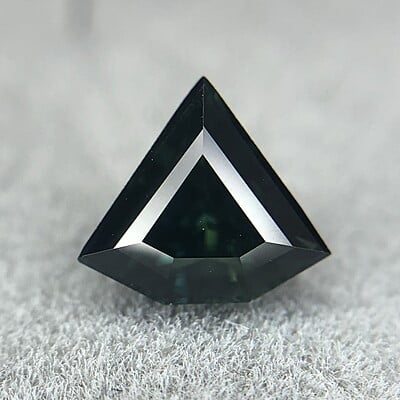 0.73ct Fancy Step Cut Sapphire 0.73ct Fancy Step Cut Sapphire