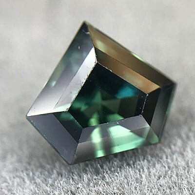 0.76ct Fancy Step Cut Sapphire 0.76ct Fancy Step Cut Sapphire