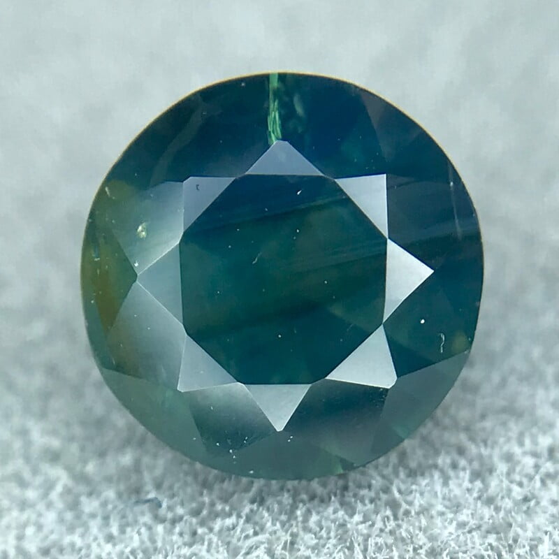 0.95ct Round Brilliant Cut Sapphire