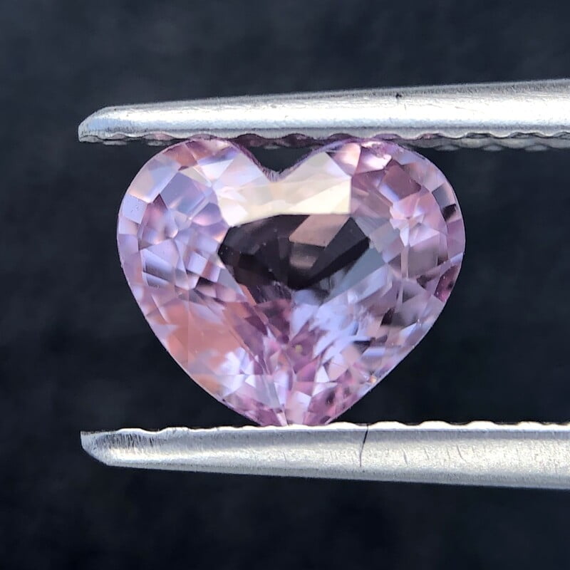 1.09ct Heart Brilliant Cut Sapphire 1.09ct Heart Brilliant Cut Sapphire