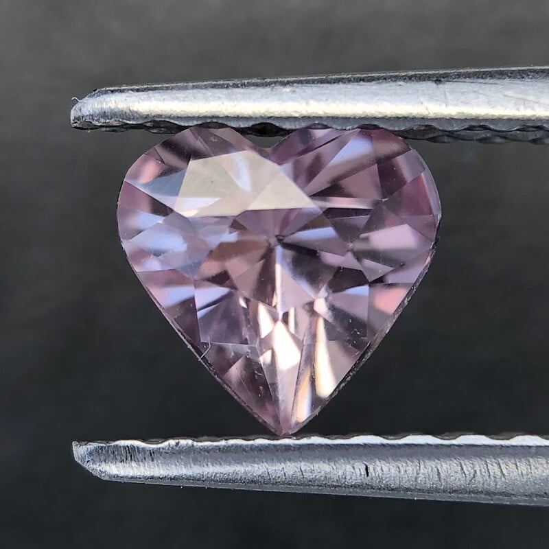 0.58ct Heart Brilliant Cut Sapphire 0.58ct Heart Brilliant Cut Sapphire