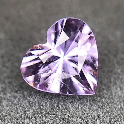 0.85ct Heart Brilliant Cut Sapphire 0.85ct Heart Brilliant Cut Sapphire