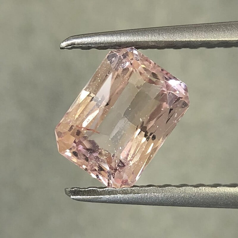 1.18ct Radiant Brilliant Cut Sapphire 1.18ct Radiant Brilliant Cut Sapphire