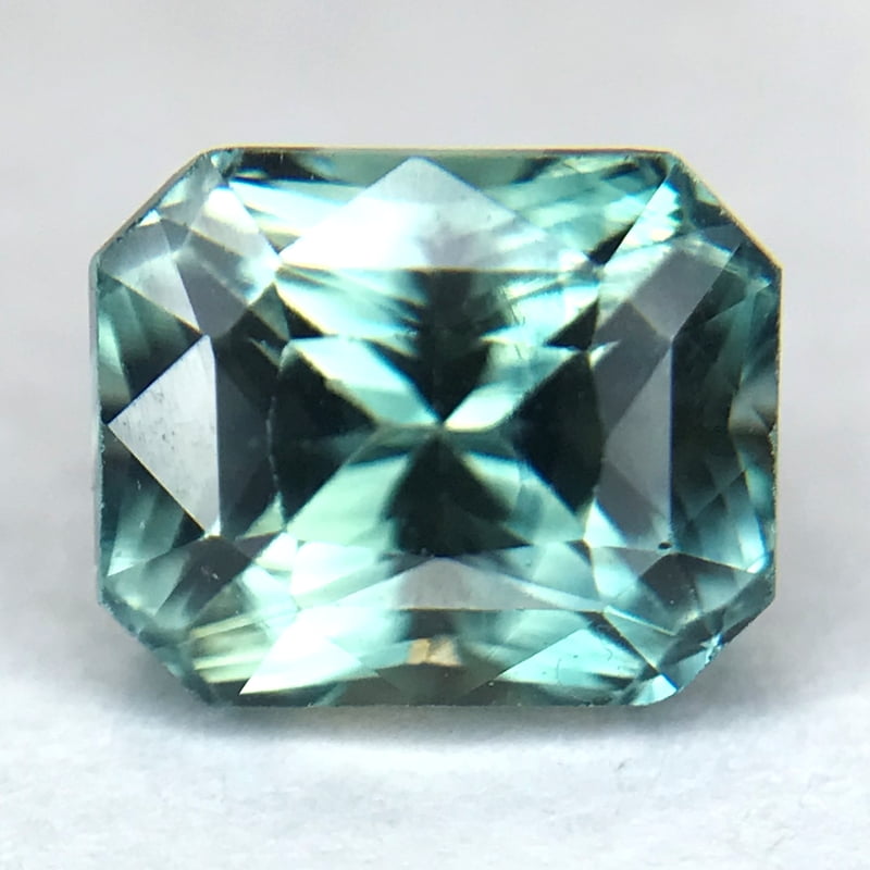 1.57ct Radiant Brilliant Cut Sapphire 1.57ct Radiant Brilliant Cut Sapphire