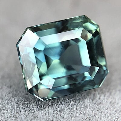 1.57ct Octagon Step Cut Sapphire 1.57ct Octagon Step Cut Sapphire