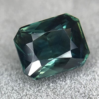 1.60ct Radiant Brilliant Cut Sapphire 1.60ct Radiant Brilliant Cut Sapphire