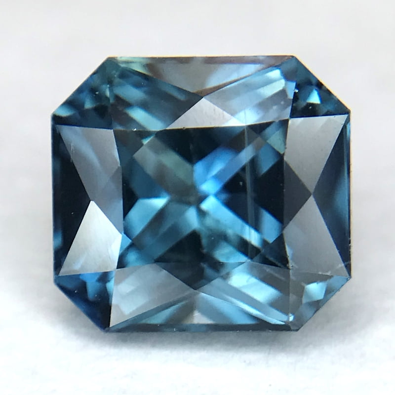 1.72ct Radiant Brilliant Cut Sapphire 1.72ct Radiant Brilliant Cut Sapphire