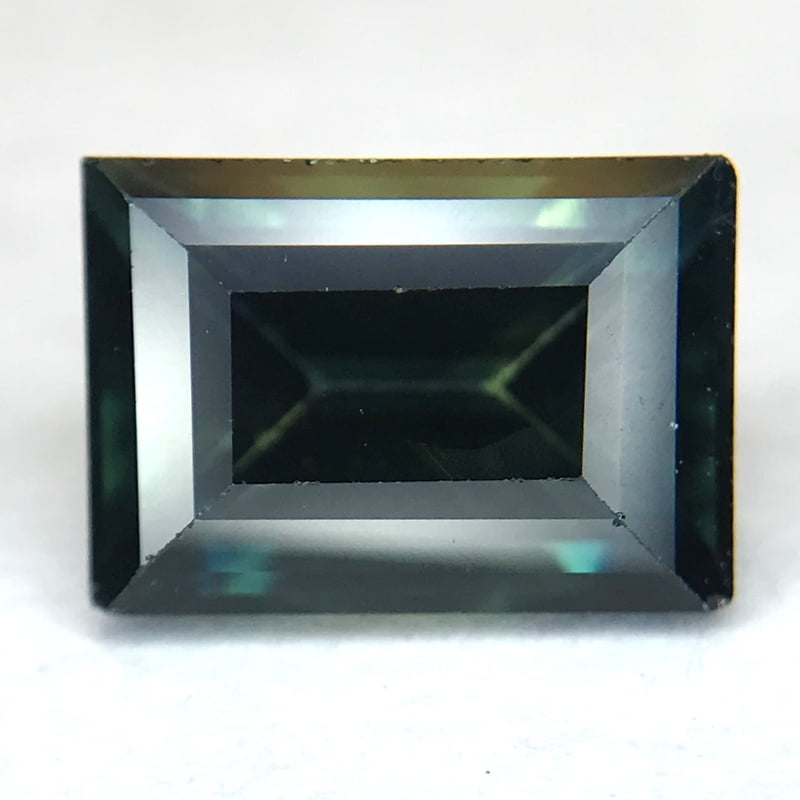 1.57ct Princess Brilliant Cut Sapphire 1.57ct Princess Brilliant Cut Sapphire