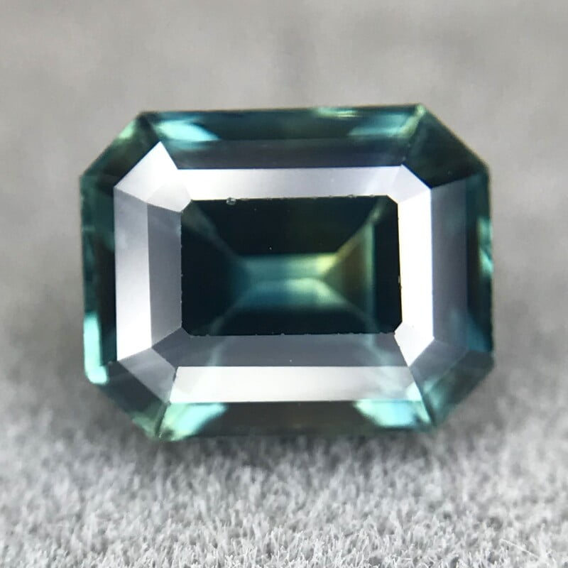 1.57ct Octagon Step Cut Sapphire 1.57ct Octagon Step Cut Sapphire