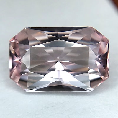 3.12ct Radiant Brilliant Cut Sapphire 3.12ct Radiant Brilliant Cut Sapphire