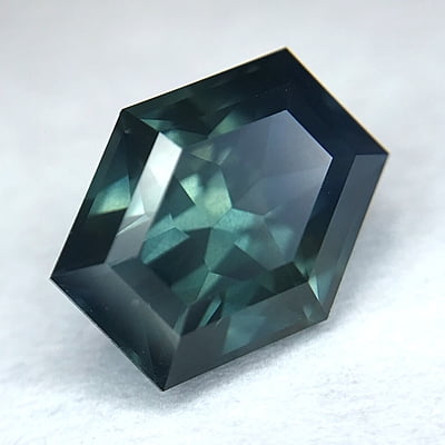 3.50ct Hexagon Step Cut Sapphire 3.50ct Hexagon Step Cut Sapphire