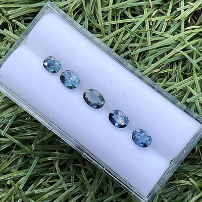2.15tcw Oval Mixed Cut Sapphire Parcel (5pcs) 2.15tcw Oval Mixed Cut Sapphire Parcel (5pcs)