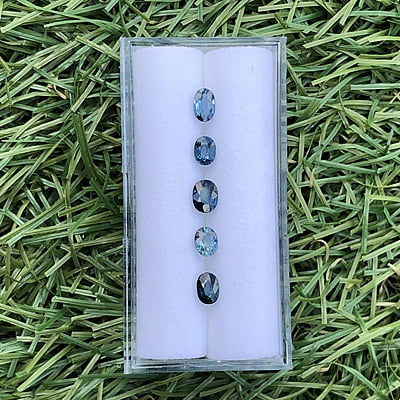 1.64tcw Oval Mixed Cut Sapphire Parcel (5pcs) 1.64tcw Oval Mixed Cut Sapphire Parcel (5pcs)