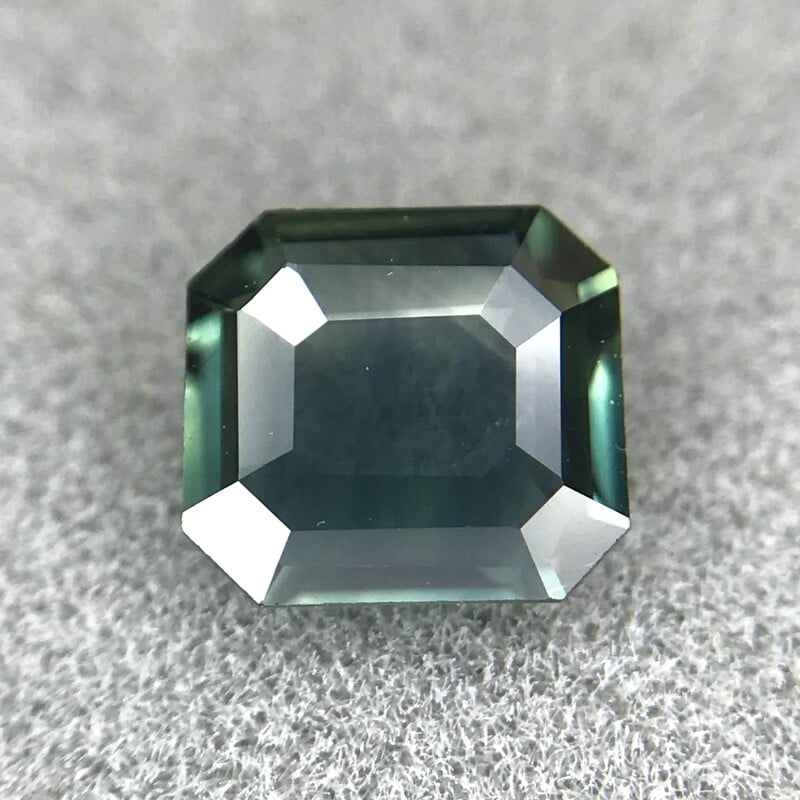 0.65ct Octagon Step Cut Sapphire 0.65ct Octagon Step Cut Sapphire