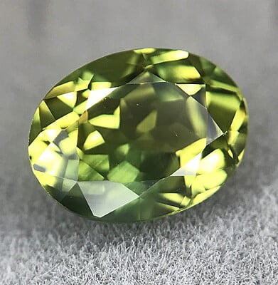 1.75ct Oval Brilliant Cut Sapphire 1.75ct Oval Brilliant Cut Sapphire