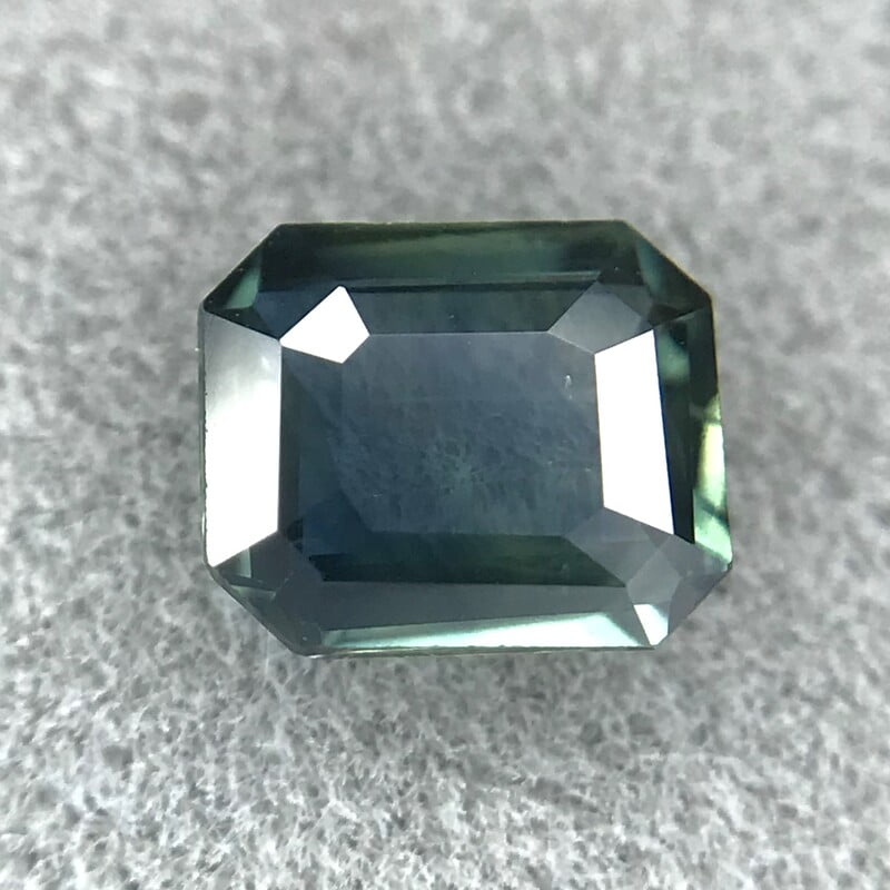 0.48ct Octagon Step Cut Sapphire 0.48ct Octagon Step Cut Sapphire