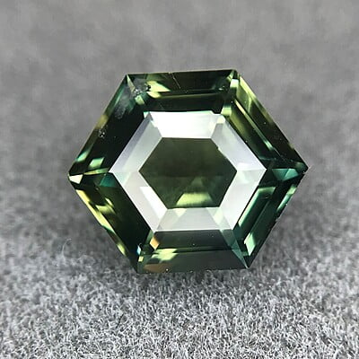1.34ct Hexagon Step Cut Sapphire 1.34ct Hexagon Step Cut Sapphire