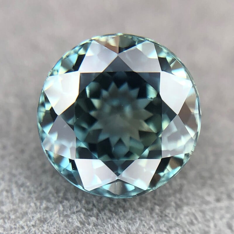 1.75ct Round Mixed Cut Sapphire 1.75ct Round Mixed Cut Sapphire