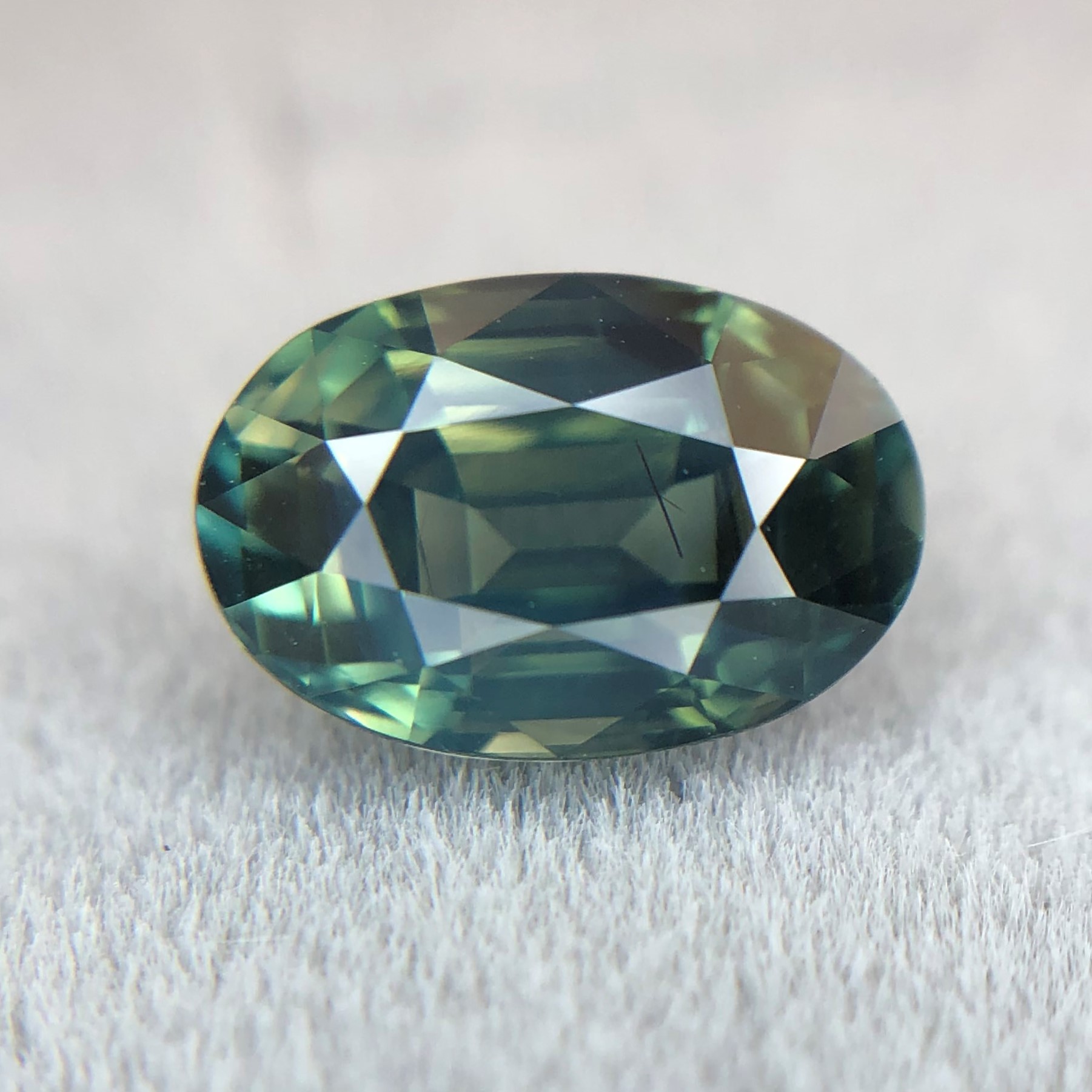 2.14ct Oval Mixed Cut Sapphire 2.14ct Oval Mixed Cut Sapphire