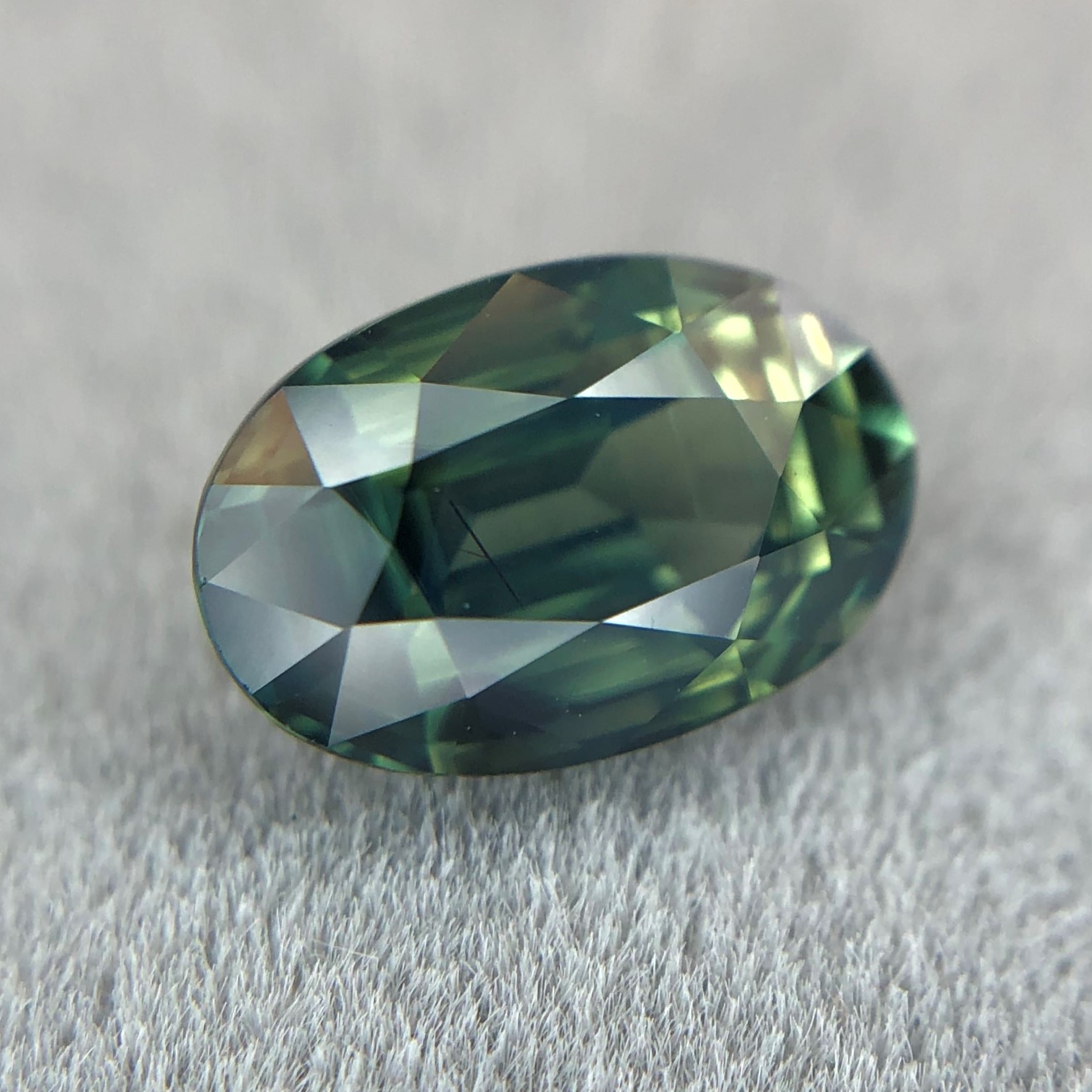 2.14ct Oval Mixed Cut Sapphire 2.14ct Oval Mixed Cut Sapphire
