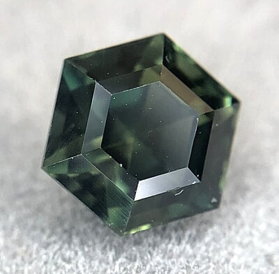 1.66ct Hexagon Step Cut Sapphire 1.66ct Hexagon Step Cut Sapphire