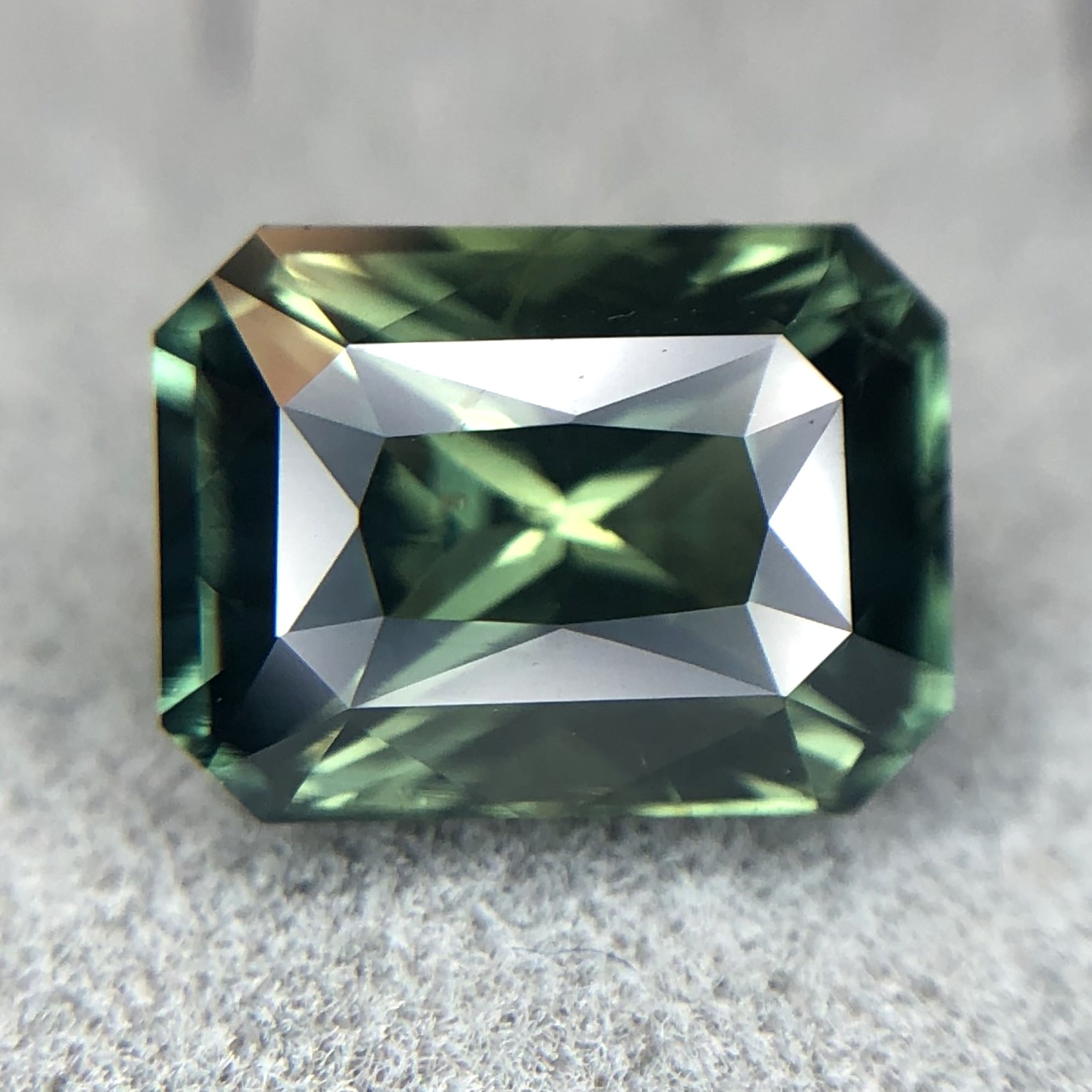 2.08ct Radiant Brilliant Cut Sapphire 2.08ct Radiant Brilliant Cut Sapphire