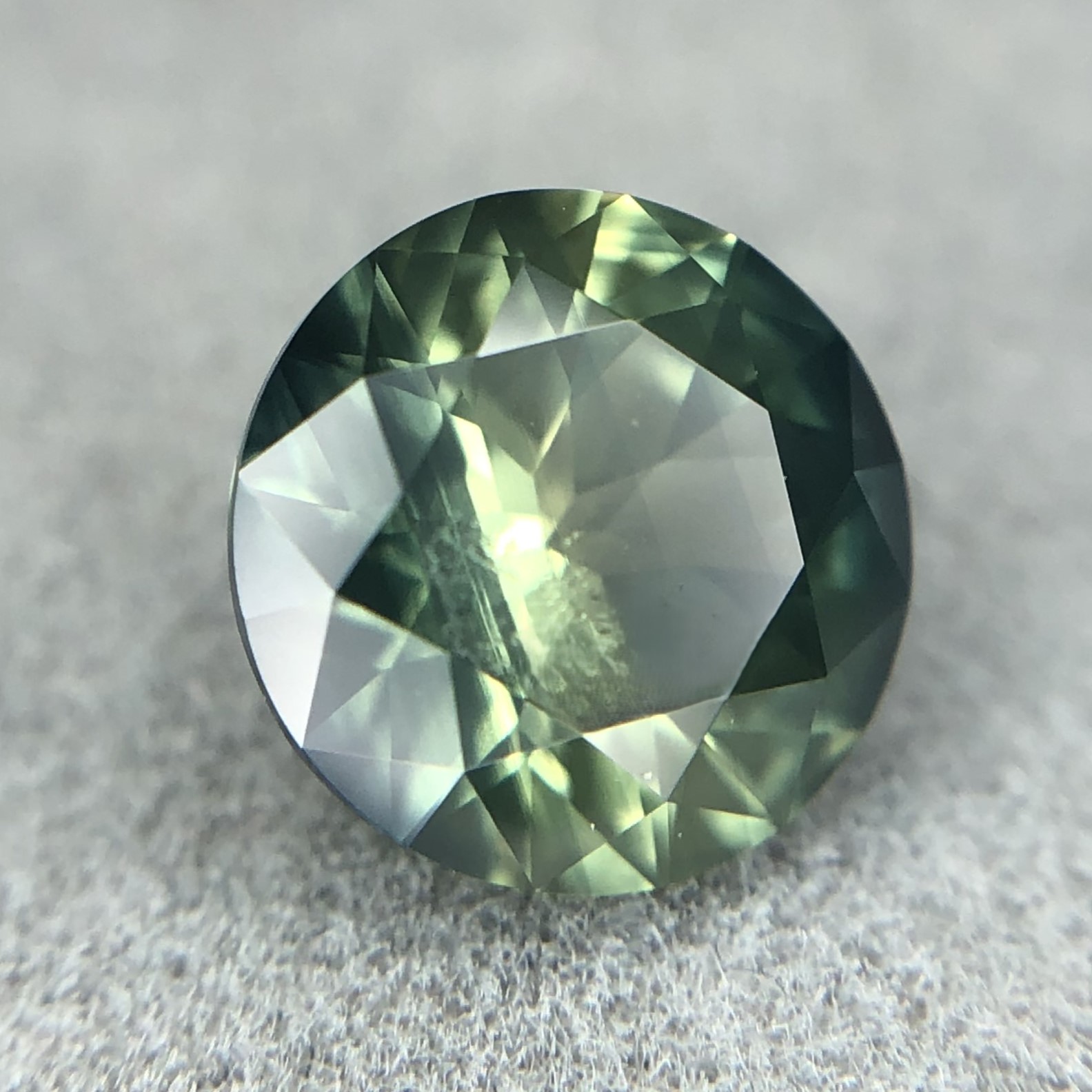 1.35ct Round Brilliant Cut Sapphire