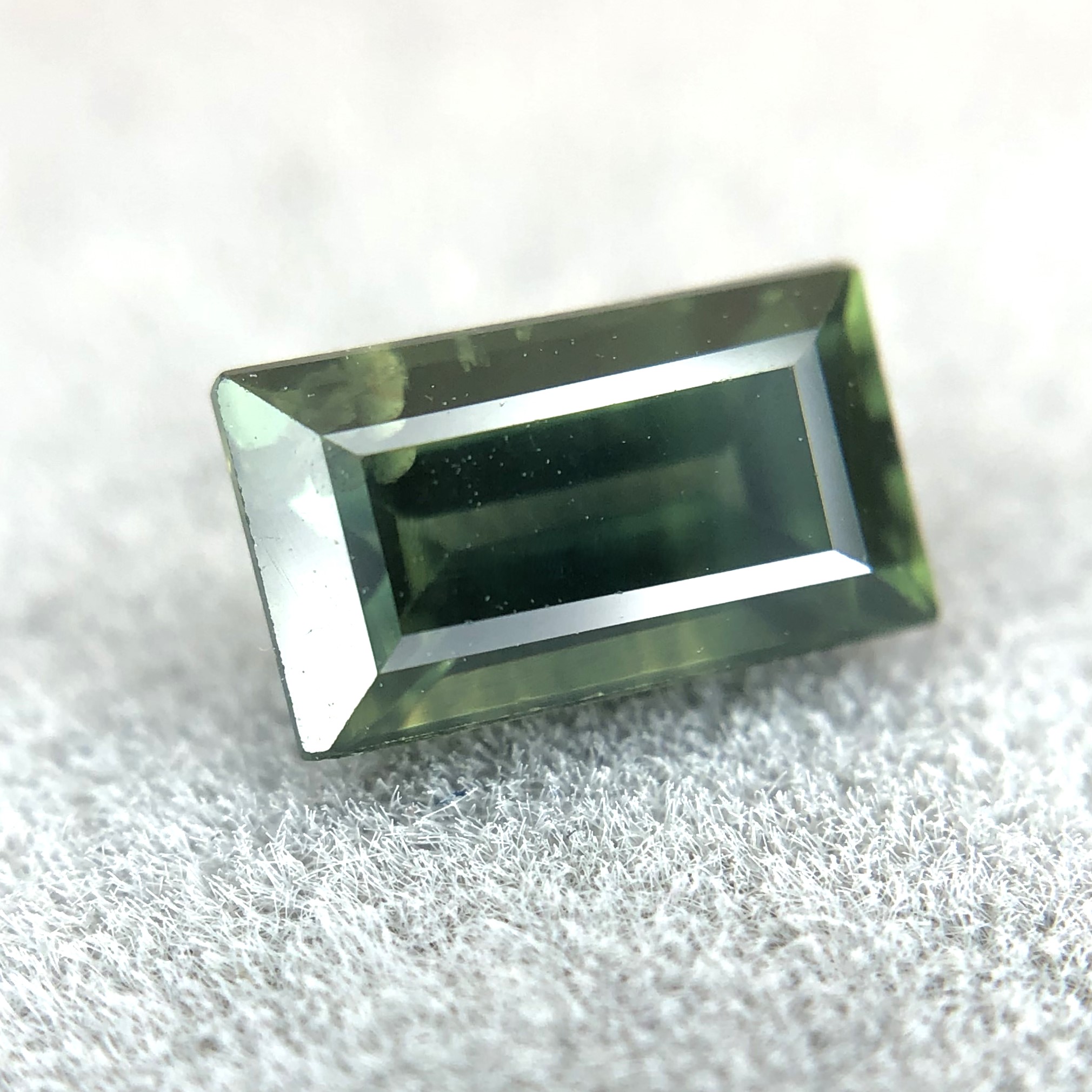 1.15ct Baguette Step Cut Sapphire 1.15ct Baguette Step Cut Sapphire