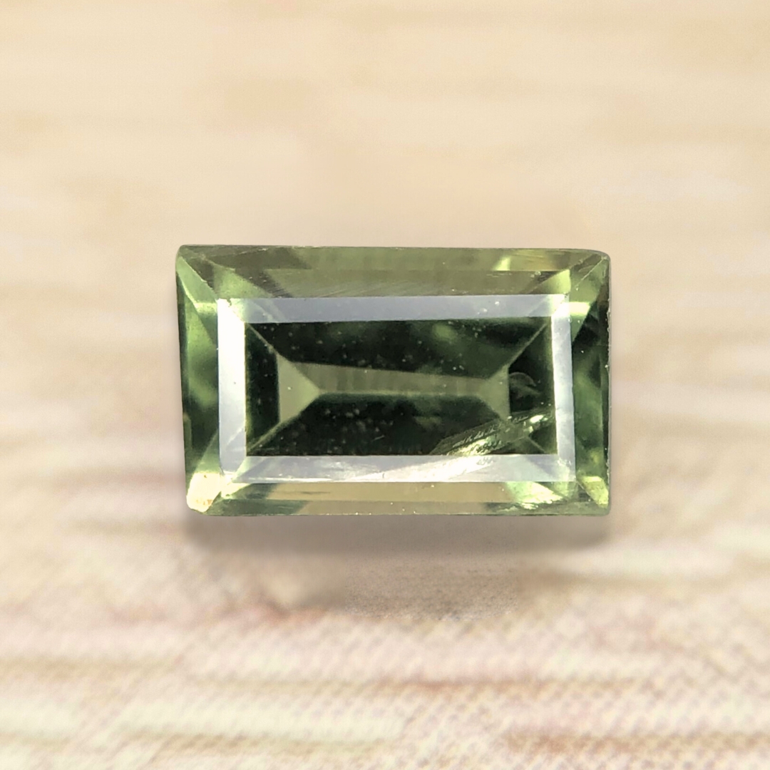 0.42ct Baguette Step Cut Sapphire 0.42ct Baguette Step Cut Sapphire