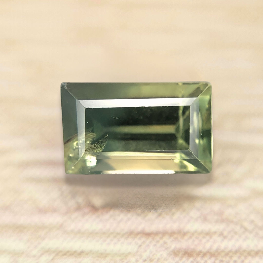 0.53ct Baguette Step Cut Sapphire 0.53ct Baguette Step Cut Sapphire