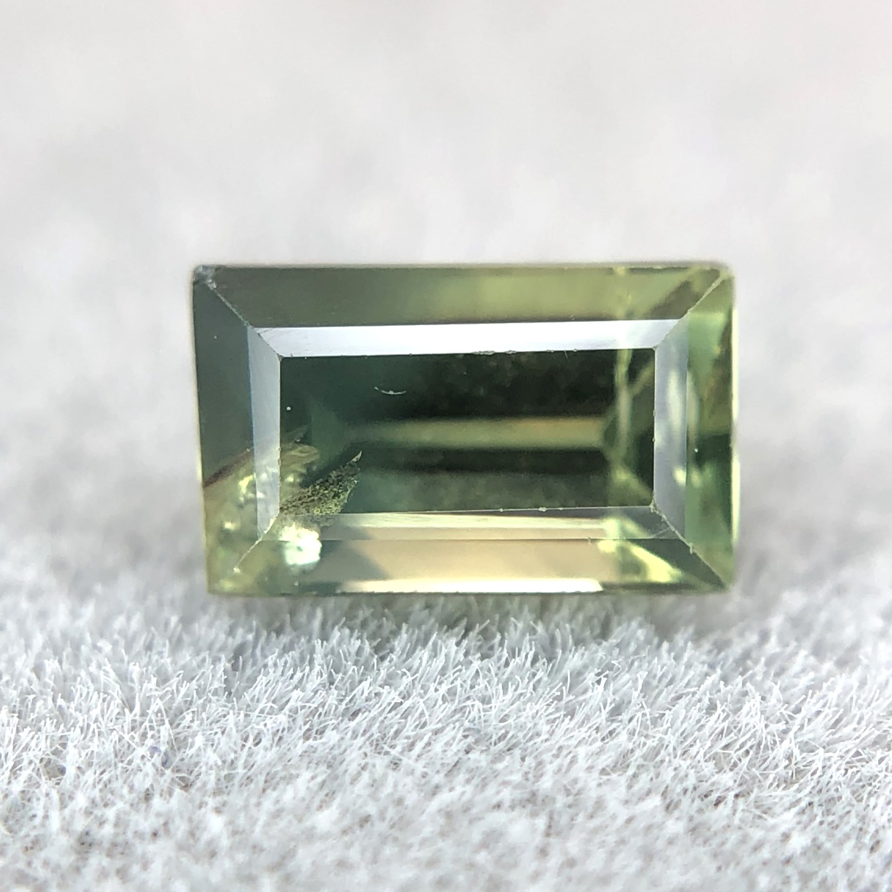 0.53ct Baguette Step Cut Sapphire 0.53ct Baguette Step Cut Sapphire