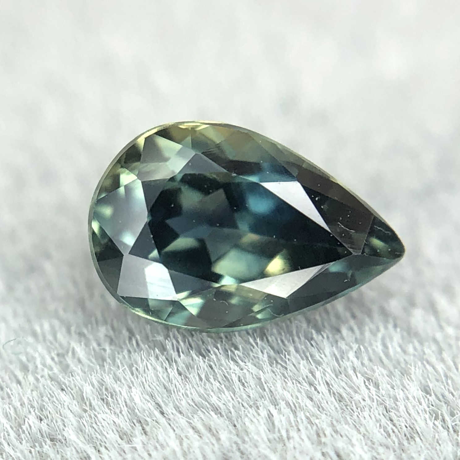 0.56ct Pear Mixed Cut Sapphire 0.56ct Pear Mixed Cut Sapphire