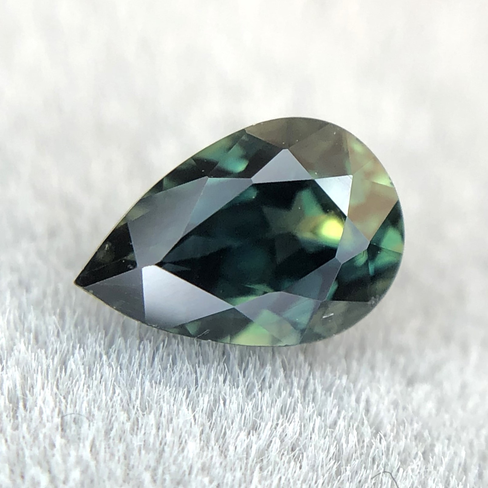 0.60ct Pear Mixed Cut Sapphire 0.60ct Pear Mixed Cut Sapphire